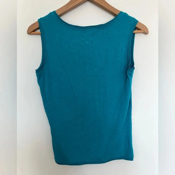 Lolë blue tank top with floral design size small - Picture 5 of 6